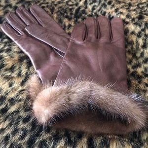 Neiman Marcus Cashmere and Mink gloves